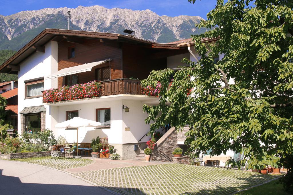 Haus Gamper-Haselwanter Lägenhet Tarrenz Rum bild