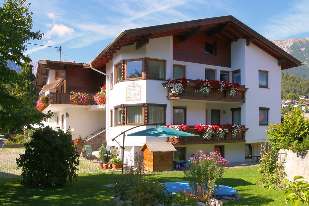 Haus Gamper-Haselwanter Lägenhet Tarrenz Exteriör bild
